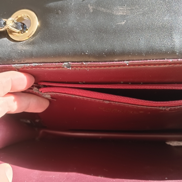 Chanel bag still in good condition - Picture 12 of 16